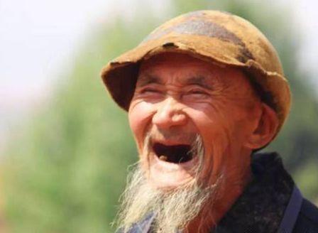 关于描写人物外貌的句子
